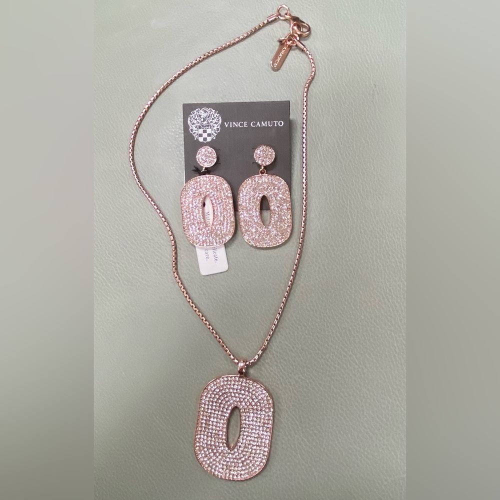 NWT Vince Camuto necklace and earrings